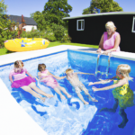 Få mere ud af sommerferien med børnebørnene - svøm i et badebassin!